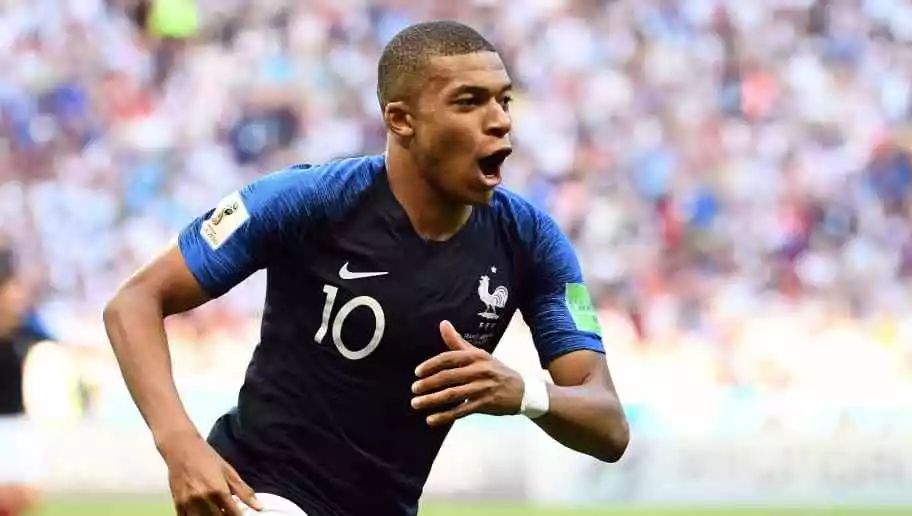  法国U21梯队包揽法甲多项殊荣  